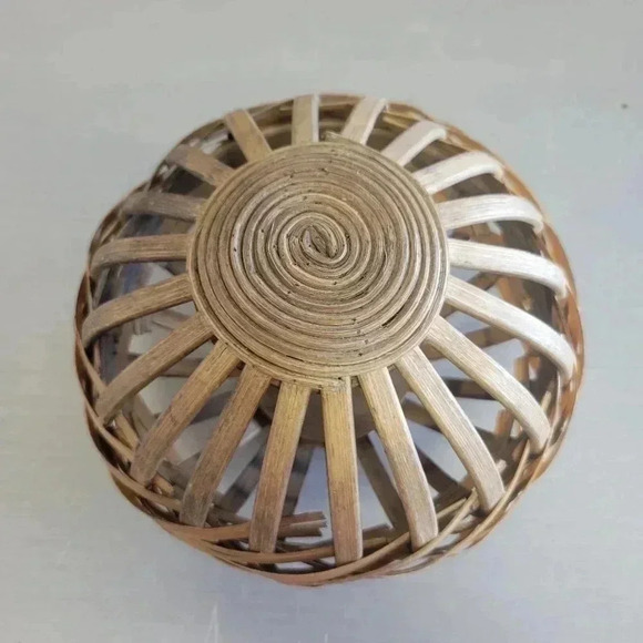 Vintage Rattan Round Enclosed Basket Decor - Picture 2 of 3